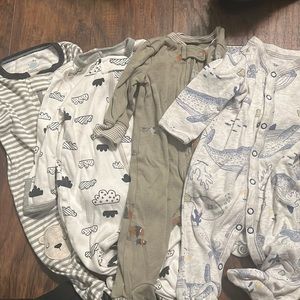 8 pieces 0-3 bundle of baby clothes